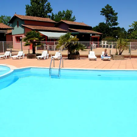 Goelia Les Rives De Saint Brice Semesterpark