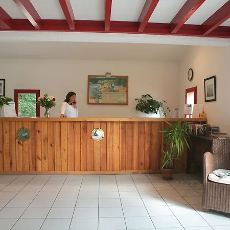 Goelia Les Rives De Saint Brice Vakantiepark Ares