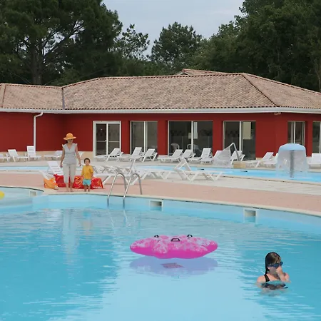 Goelia Les Rives De Saint Brice Vakantiepark Ares