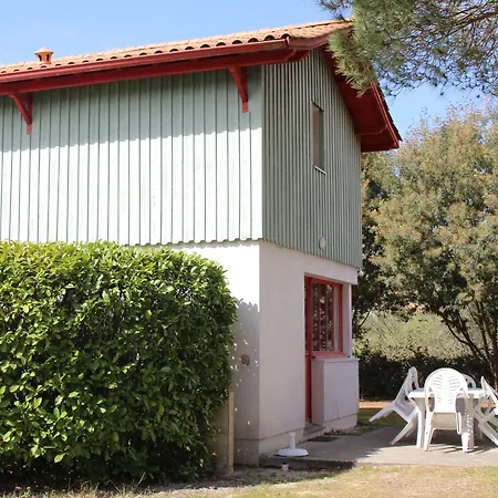 Goelia Les Rives De Saint Brice Vakantiepark