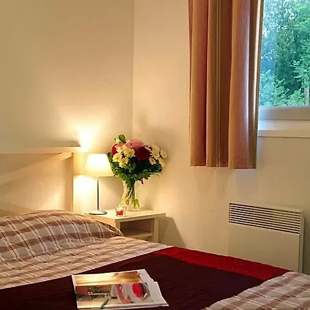 Goelia Les Rives De Saint Brice Vakantiepark 3*