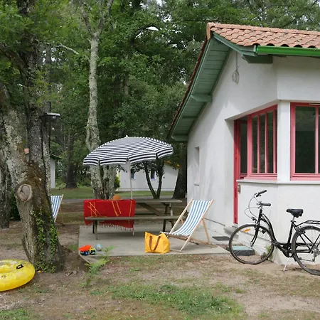 Goelia Les Rives De Saint Brice 3* Ares