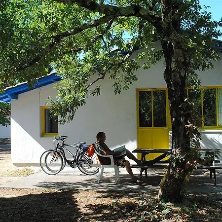 Tatil parkı Goelia Les Rives De Saint Brice 3*